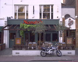 Nandos